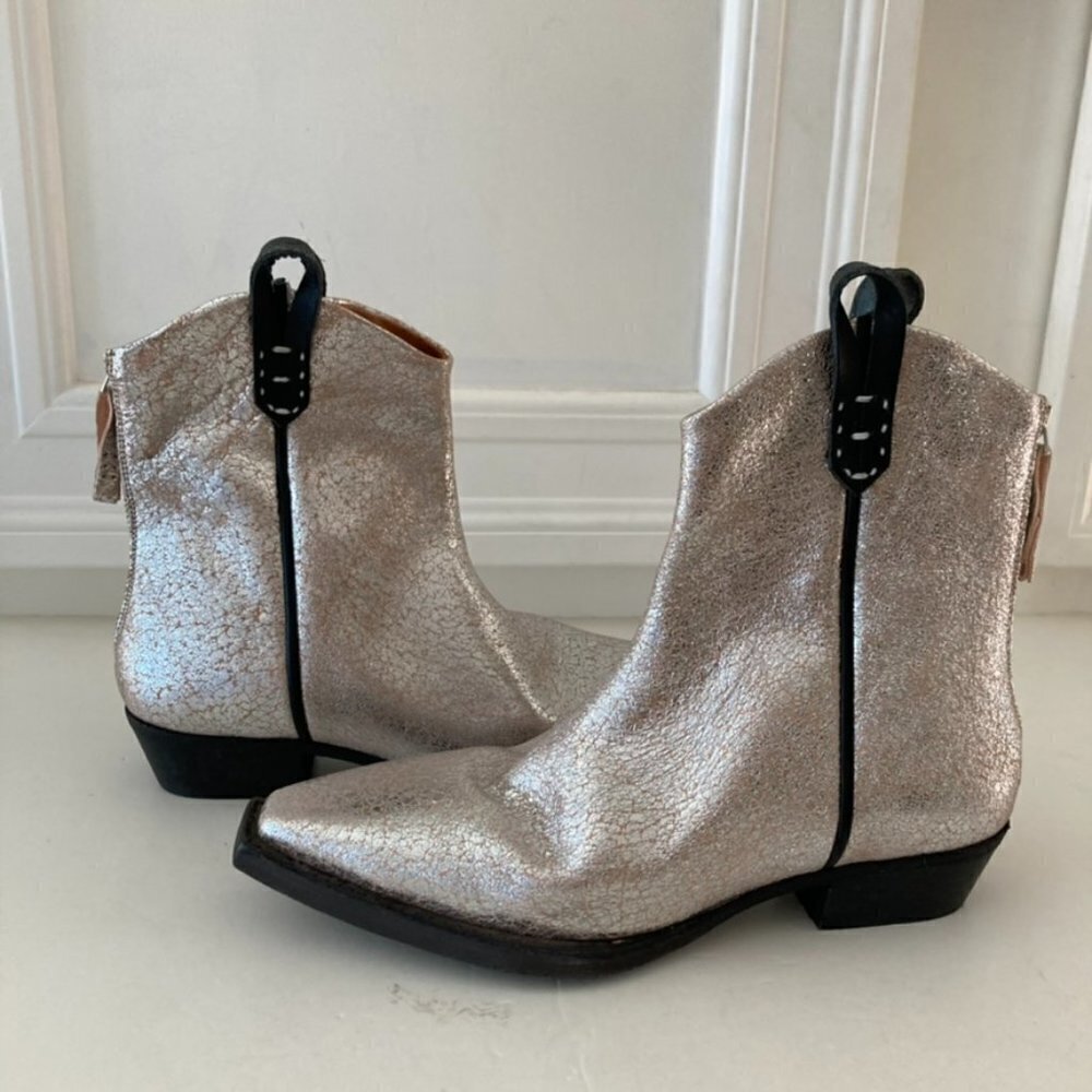 NIB We The Free Wesley Silver Leather Ankle Boots Sz 38.5